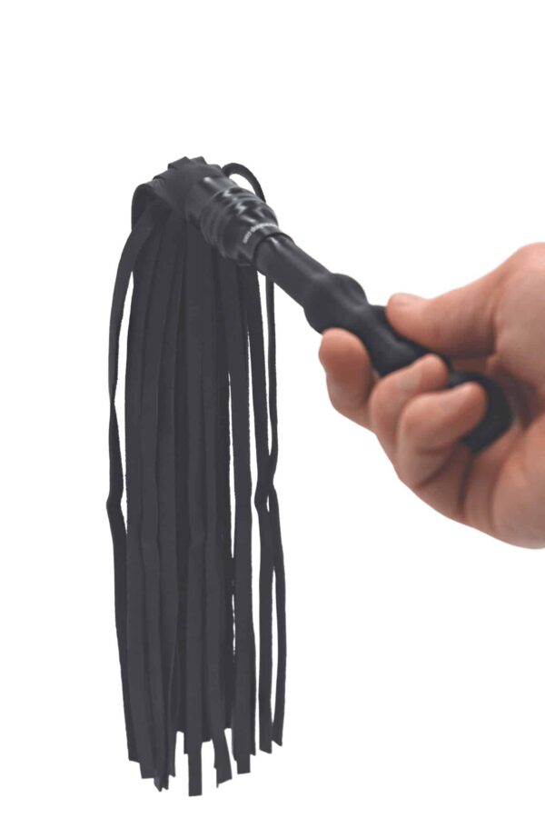 Pocket chap hide flogger3